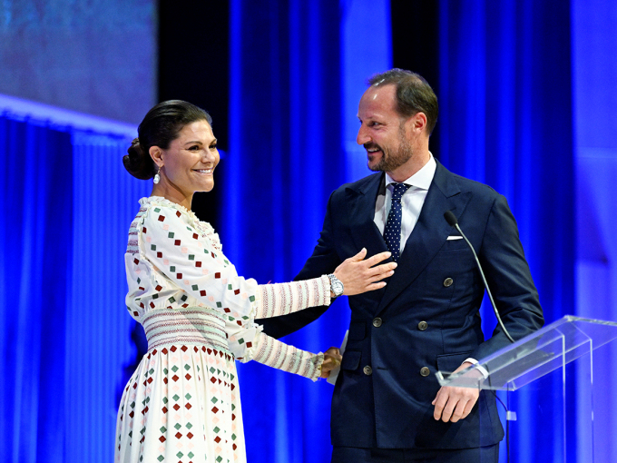 Crown Princess Victoria and Crown Prince Haakon both remarked on the potential of Norwegian-Swedish cooperation to generate opportunities at the opening of the business seminar “Norway and Sweden – stronger together than on our own”. Photo: Pontus Lundahl / TT / NTB